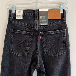 New with tags women’s Levi black jeans ribcage crop boot size 25